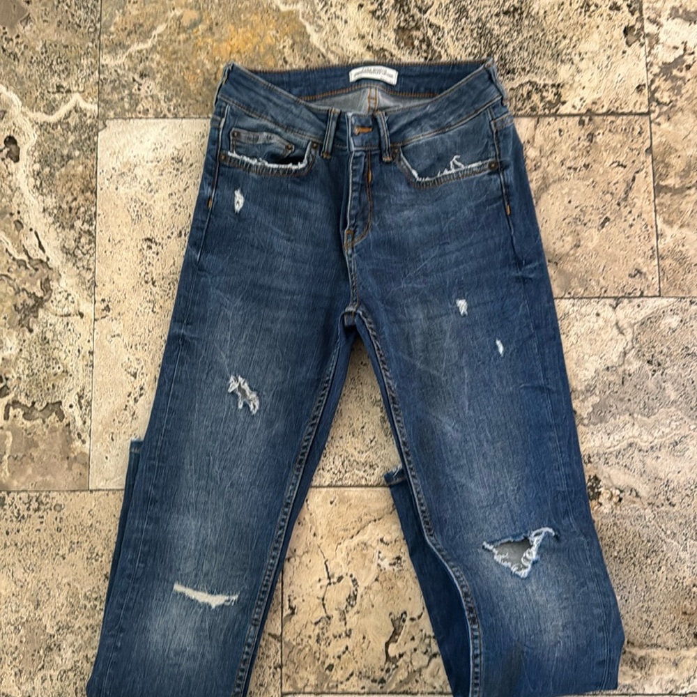 Women’s Zara jeans